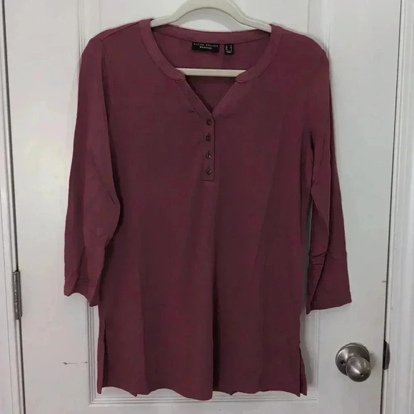 Susan Graver Women's Long Sleeve Top - Picture 1 of 7